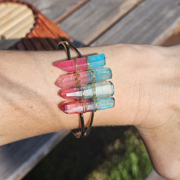 Crystal geode colorblock cuff bracelet - Picture 7 of 9